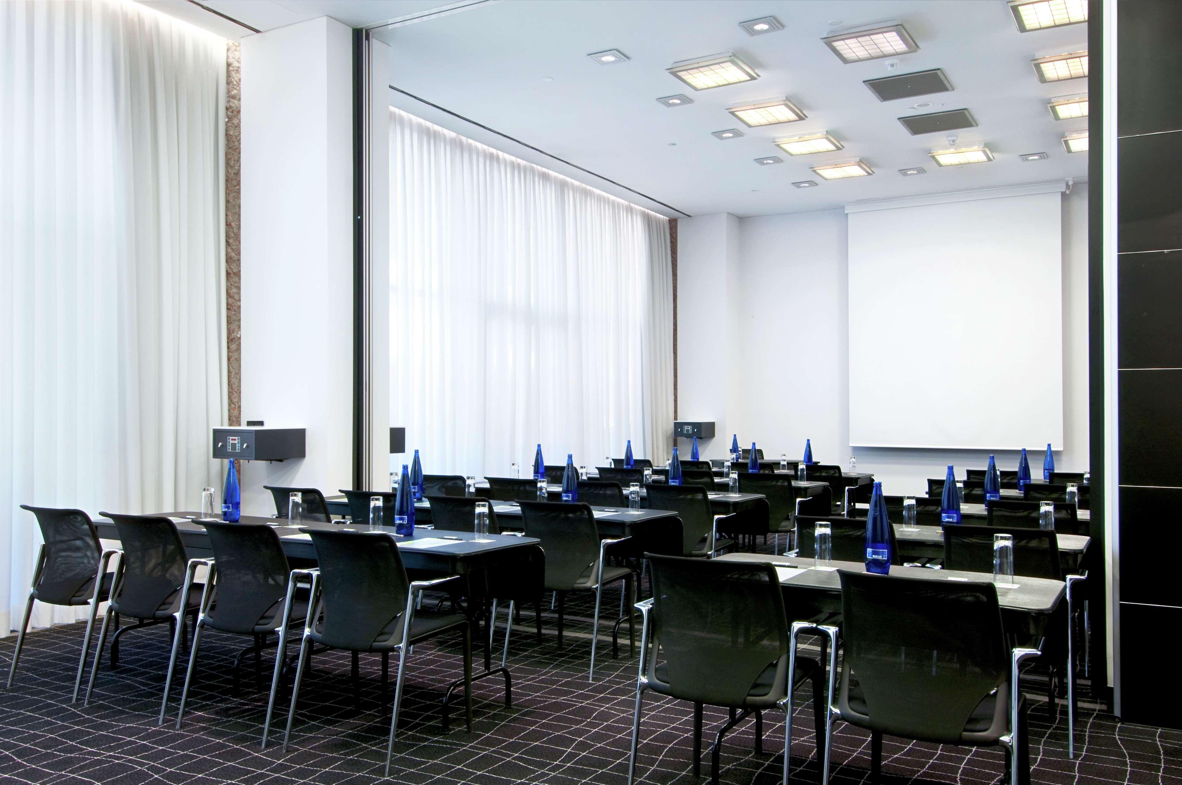 Hilton Madrid Airport Hotell Restaurant bilde